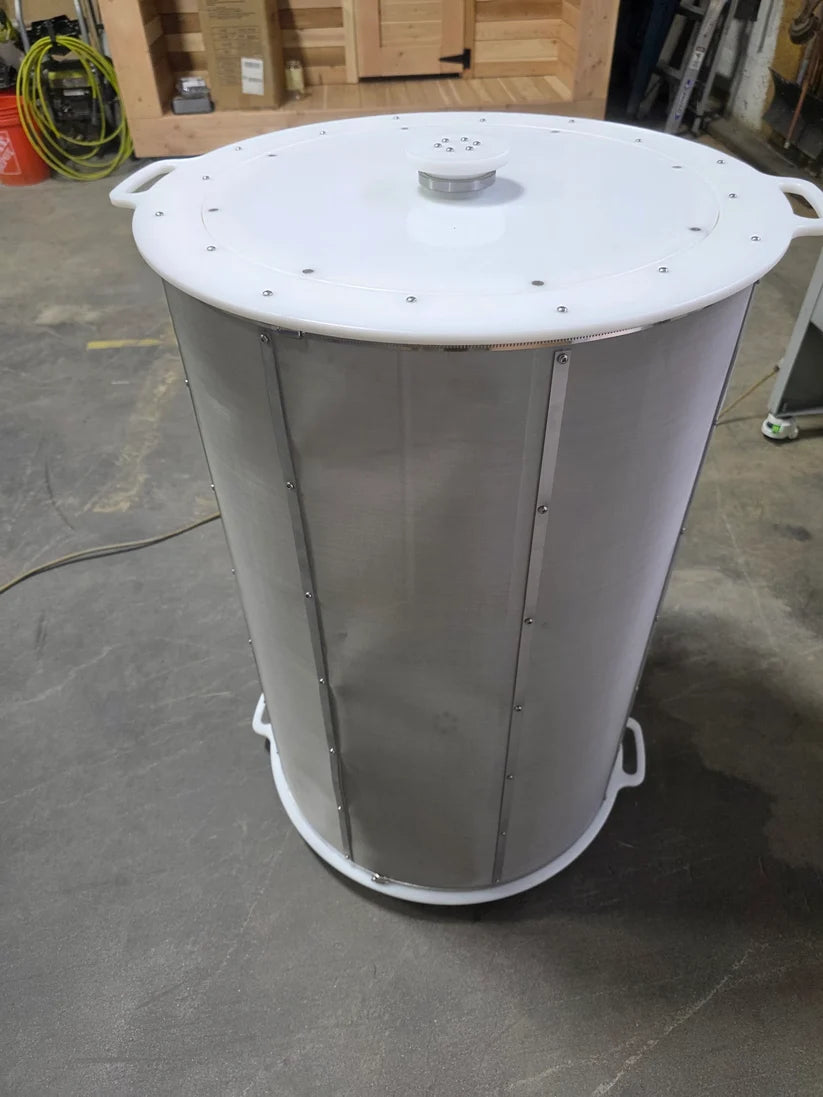 Amped Wolverine Extra Drum with white lid and stainless steel mesh cylinder.