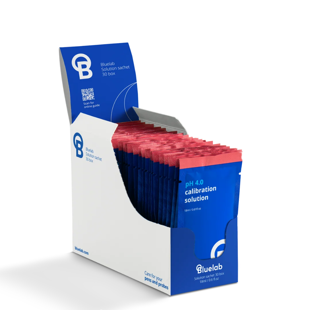 Bluelab pH 4.0 calibration solution sachets in a 30-count box. Blue and red packaging.