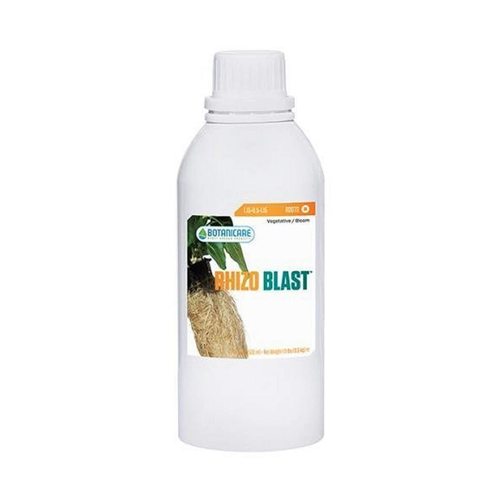 Botanicare Rhizo Blast 500ml bottle with healthy roots and green leaves on label.