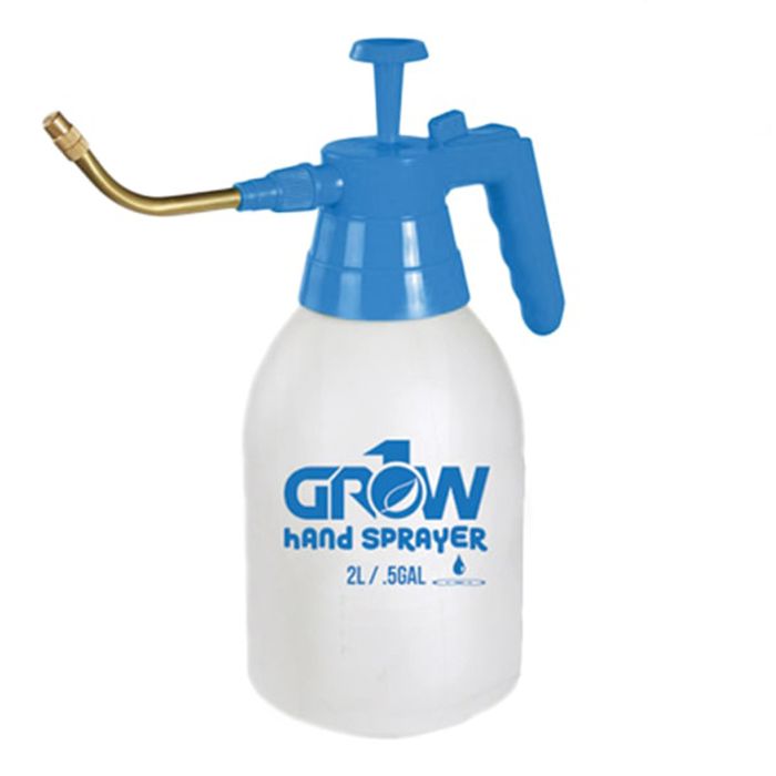 White and blue GROW 1 hand sprayer with brass nozzle, 2L/.5GAL capacity.