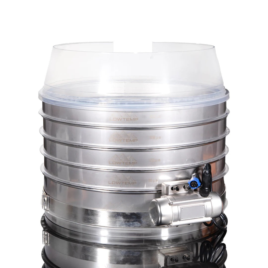 Stacked stainless steel sieves with transparent lid, for low-temp collection system, detailed view.