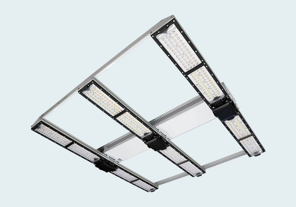 ScynceLED Raging Kush 2 full-spectrum LED grow light, rectangular frame with multiple LED bars.