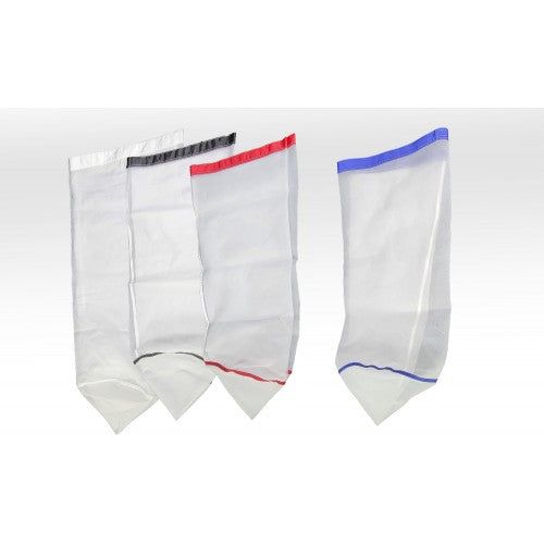 Four white mesh bags with colored tops (white, black, red, blue) arranged in a row on a white background.