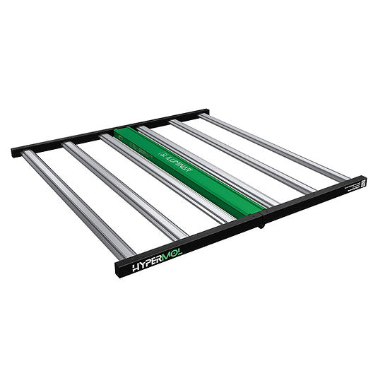 Iluminar HYPERMOL 720W full spectrum LED grow light. Black frame, multiple silver LED bars, green central housing.