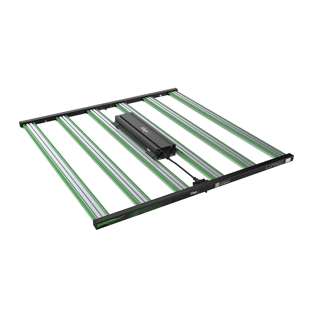 Iluminar iLogic FS Plus 630W full spectrum LED grow light with green-accented bars and central driver.