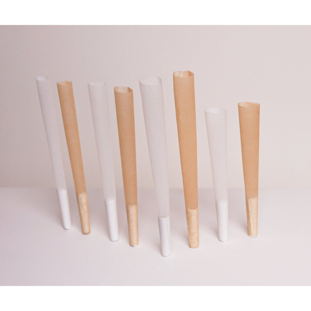 Custom Cones 98mm Pre-Rolled Cones - Refined White [800 Cones per Box]